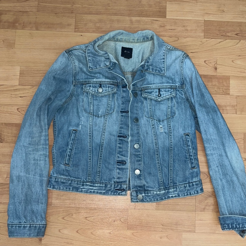 Gap denim jacket, size large